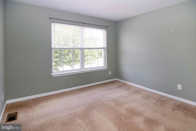 34 CHESTERTOWN RD, Sicklerville, NJ 08081