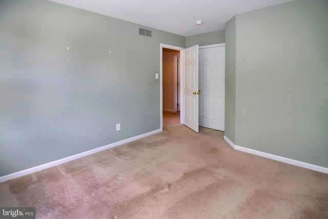 34 CHESTERTOWN RD, Sicklerville, NJ 08081