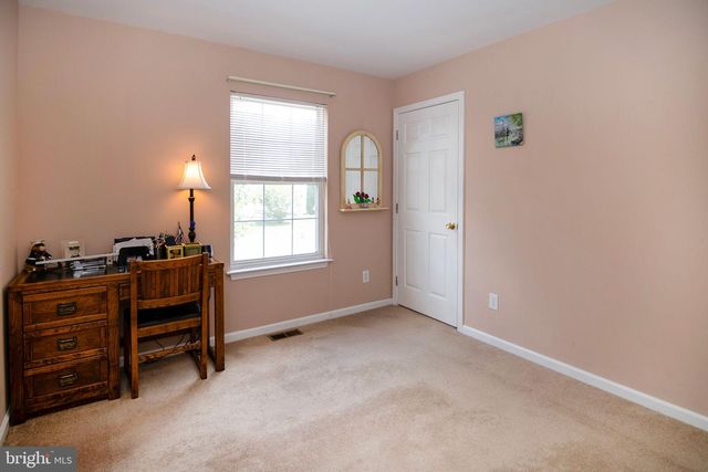 34 CHESTERTOWN RD, Sicklerville, NJ 08081