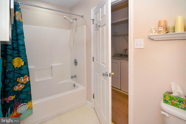 34 CHESTERTOWN RD, Sicklerville, NJ 08081