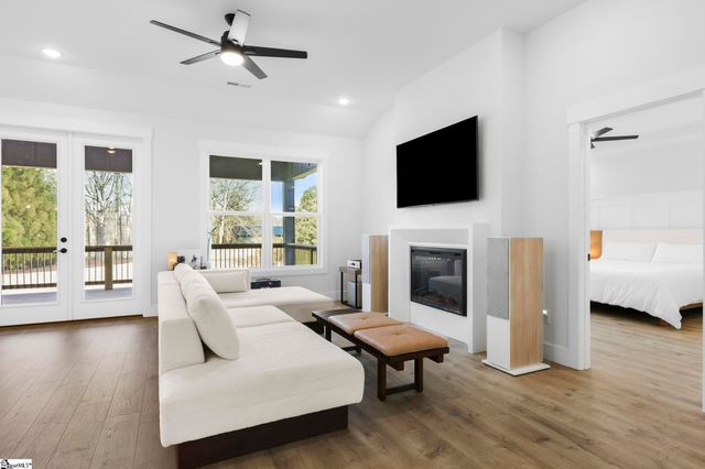 972 Nantahala Drive, Chesnee, SC 29323