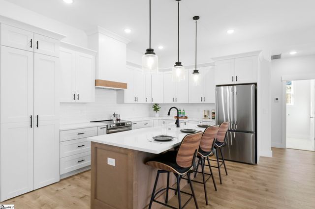 972 Nantahala Drive, Chesnee, SC 29323