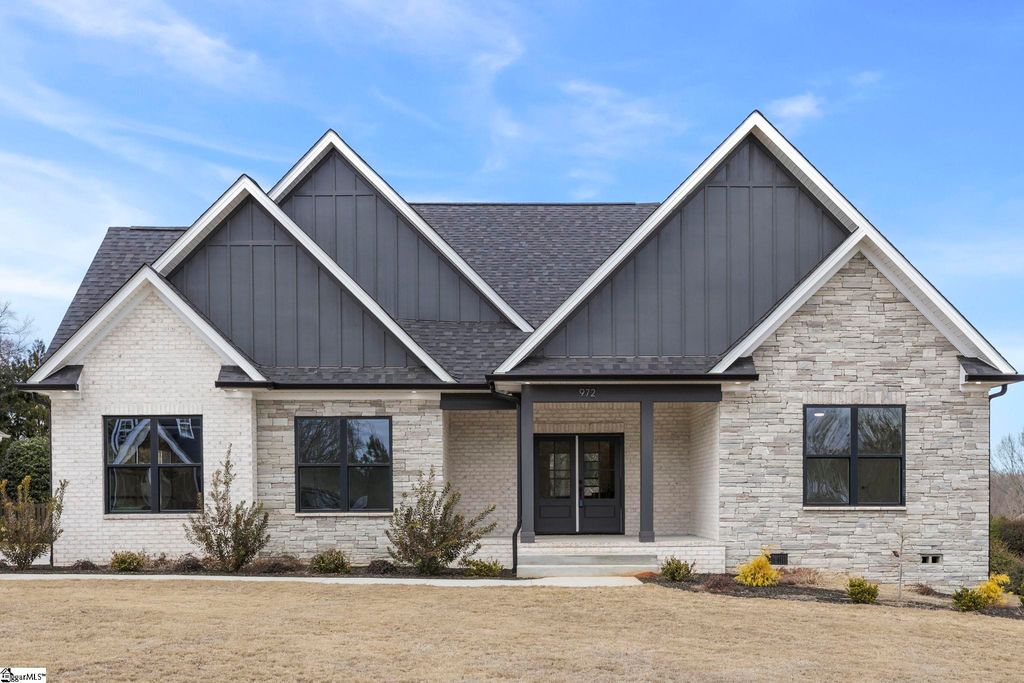 972 Nantahala Drive, Chesnee, SC 29323