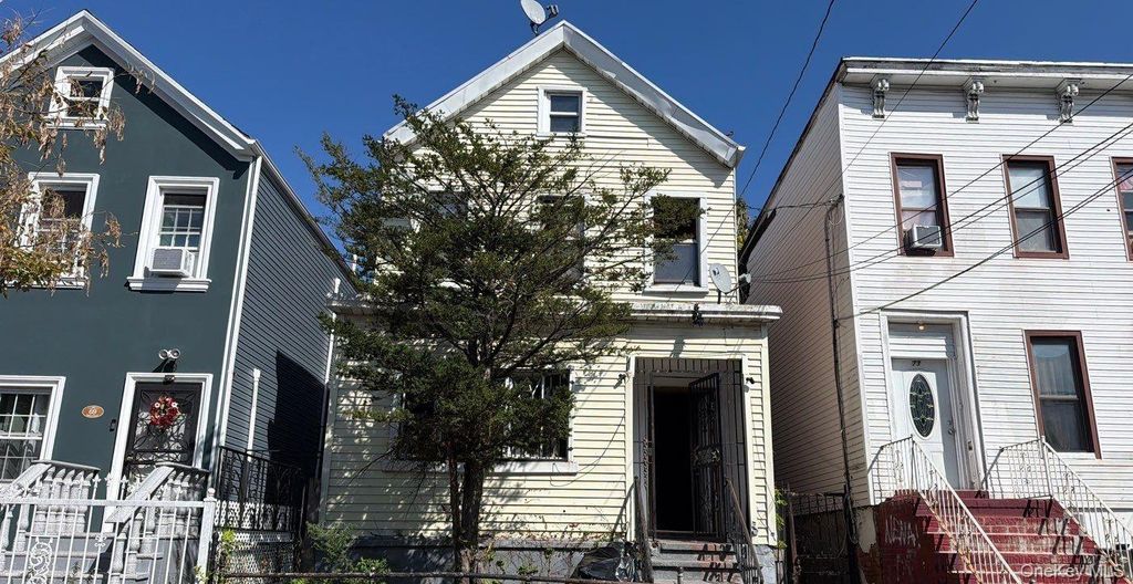 71 Milford Street, Brooklyn, NY 11208 — exterior