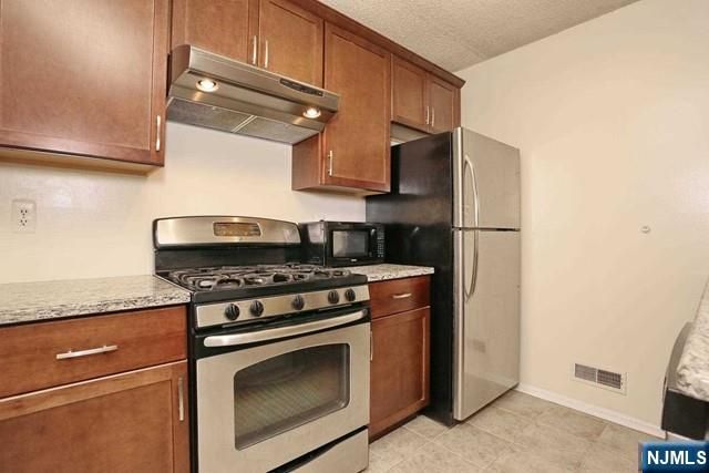 752 Pepperidge Road, Mahwah, NJ 07430