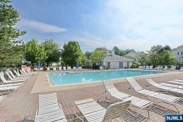 752 Pepperidge Road, Mahwah, NJ 07430