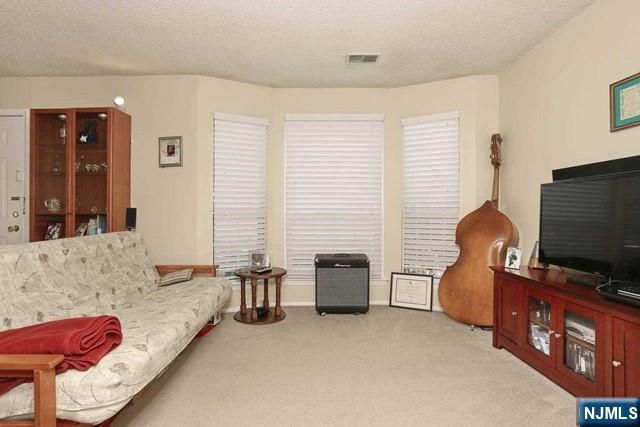 752 Pepperidge Road, Mahwah, NJ 07430