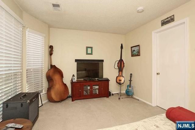 752 Pepperidge Road, Mahwah, NJ 07430