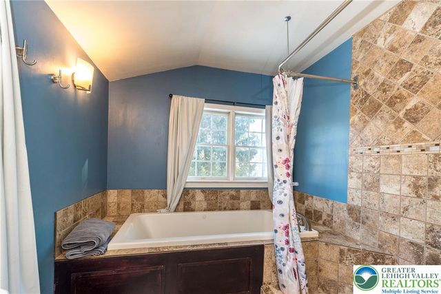 1511 Hausman Avenue, Salisbury Twp, PA 18103