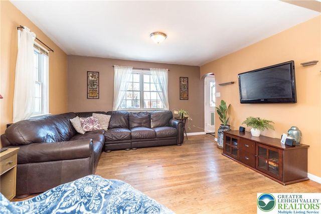 1511 Hausman Avenue, Salisbury Twp, PA 18103