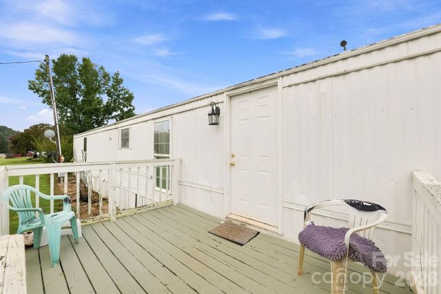 1433 Oakbrook Lane, Denver, NC 28037