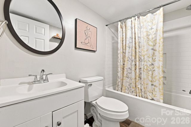 1433 Oakbrook Lane, Denver, NC 28037