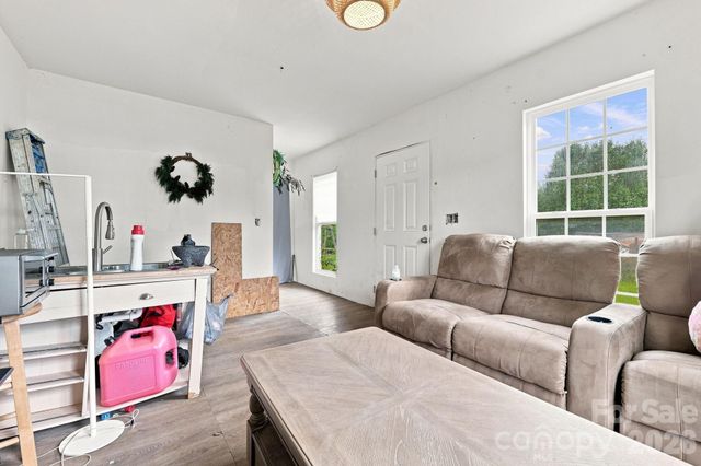 1433 Oakbrook Lane, Denver, NC 28037