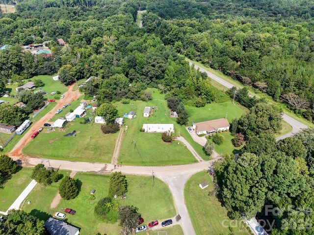 1433 Oakbrook Lane, Denver, NC 28037