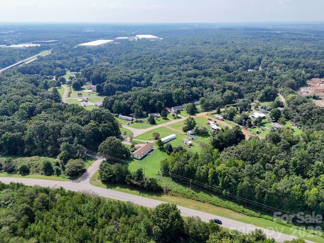 1433 Oakbrook Lane, Denver, NC 28037