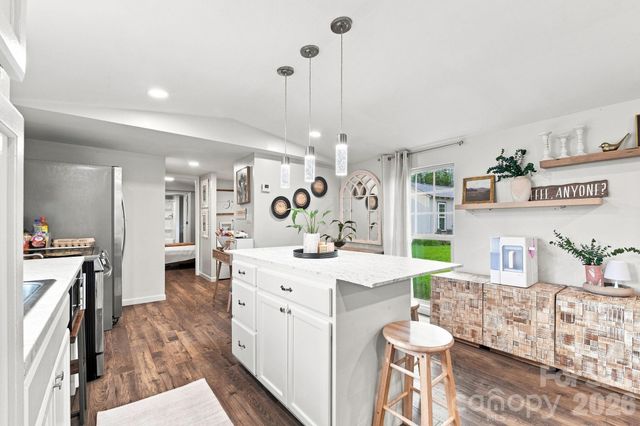 1433 Oakbrook Lane, Denver, NC 28037