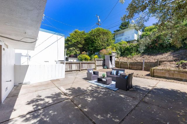 725 Clarinada Avenue, Daly City, CA 94015