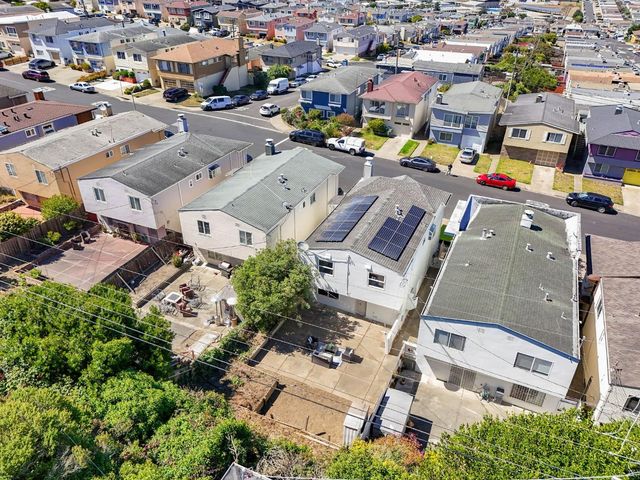 725 Clarinada Avenue, Daly City, CA 94015