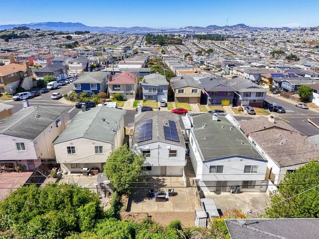725 Clarinada Avenue, Daly City, CA 94015
