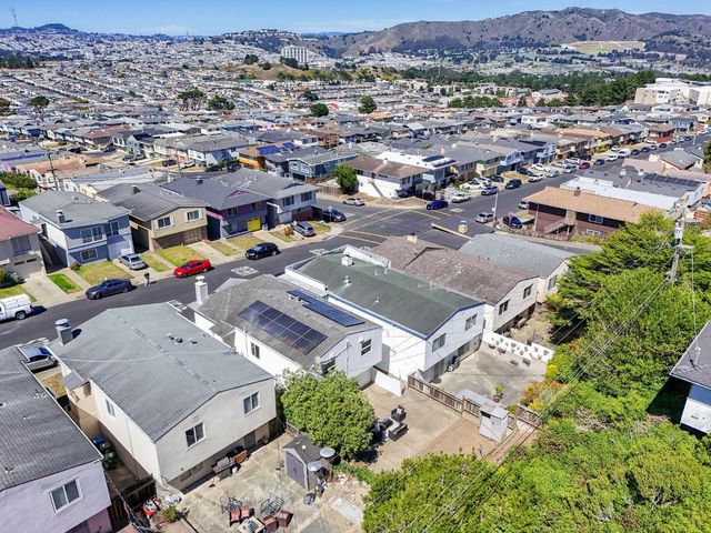 725 Clarinada Avenue, Daly City, CA 94015