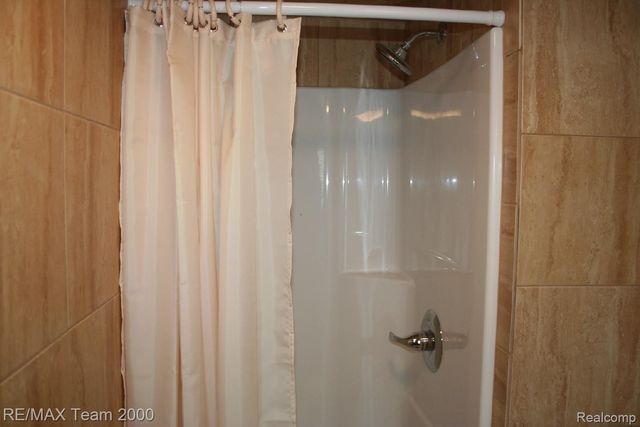 6801 Barrie Street, Dearborn, MI 48126