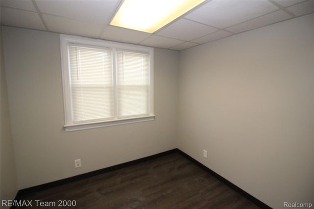 6801 Barrie Street, Dearborn, MI 48126