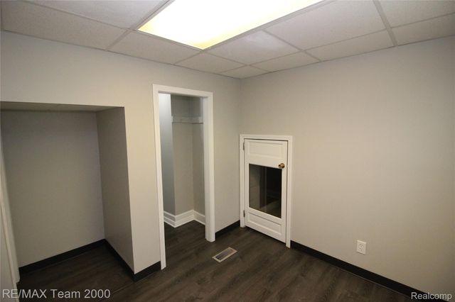 6801 Barrie Street, Dearborn, MI 48126