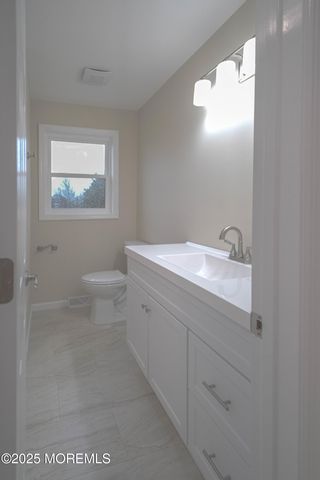 125 N Shore Road, Marmora, NJ 08223
