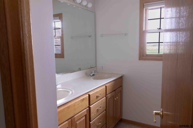 17987 S 228th Street, Gretna, NE 68028