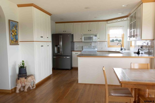 17987 S 228th Street, Gretna, NE 68028