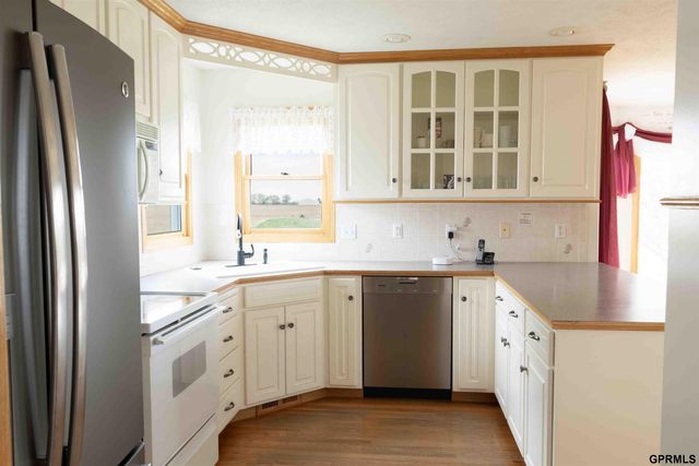 17987 S 228th Street, Gretna, NE 68028
