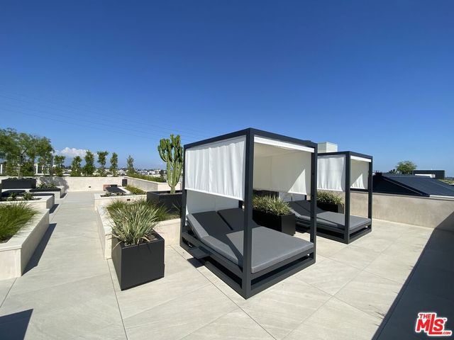 10700 Tabor Street 421, Los Angeles, CA 90034