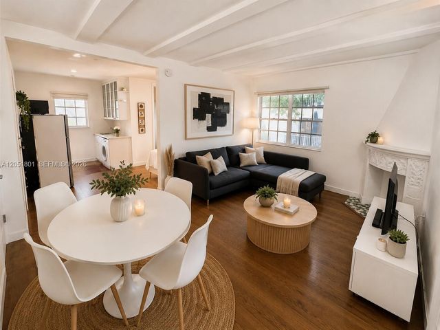439 15th Street 18, Miami Beach, FL 33139