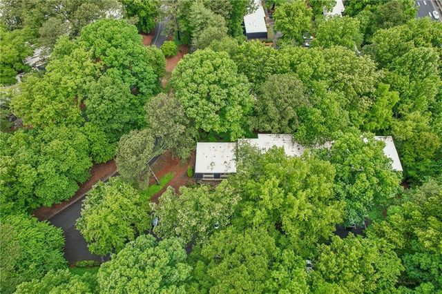 168 Barone Place NW, Atlanta, GA 30327