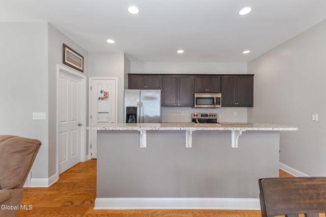 49 Buckingham Lane, Cohoes, NY 12047