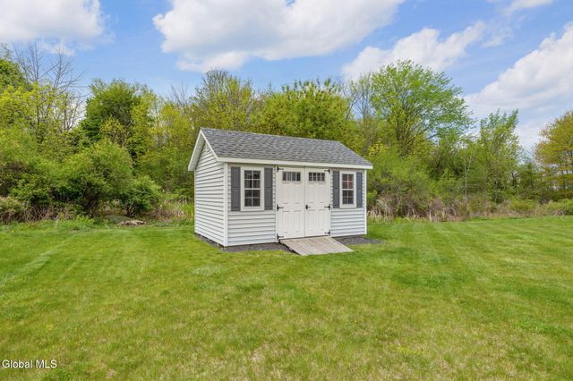 49 Buckingham Lane, Cohoes, NY 12047
