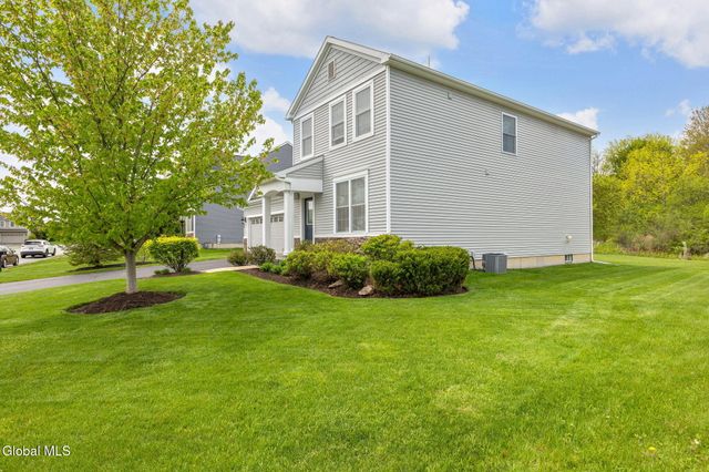 49 Buckingham Lane, Cohoes, NY 12047