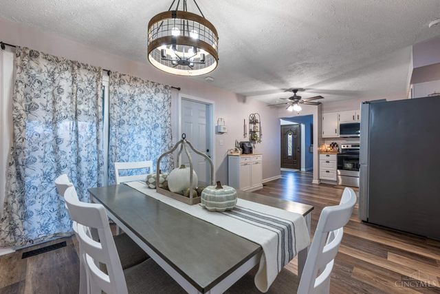 515 Cranewood Drive, Trenton, OH 45067