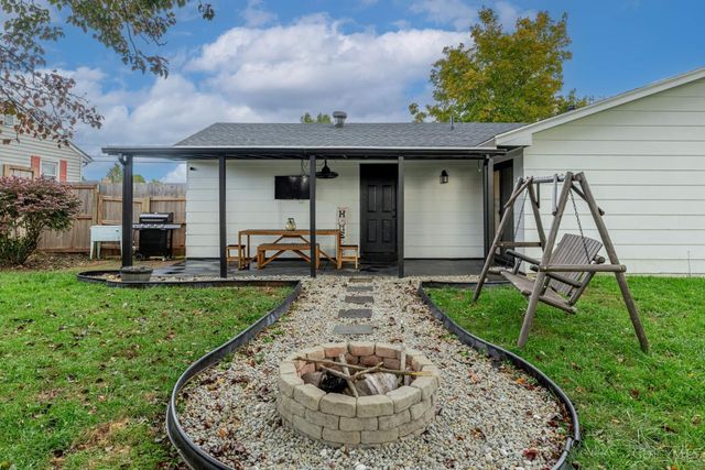 515 Cranewood Drive, Trenton, OH 45067