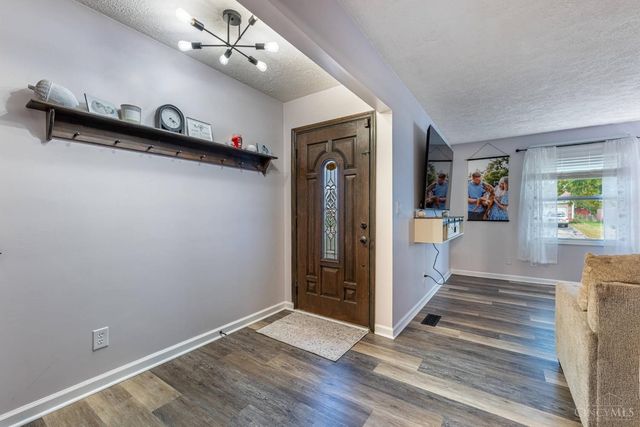 515 Cranewood Drive, Trenton, OH 45067