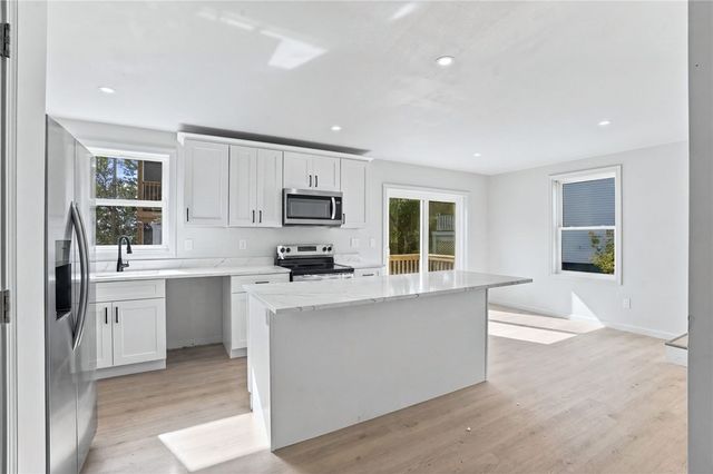 61 Smart Street, Providence, RI 02904