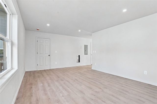 61 Smart Street, Providence, RI 02904