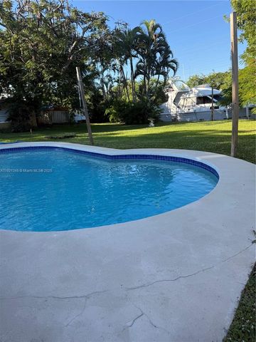 4449 SW 35th Ave, Dania Beach, FL 33312
