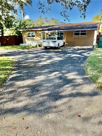 4449 SW 35th Ave, Dania Beach, FL 33312