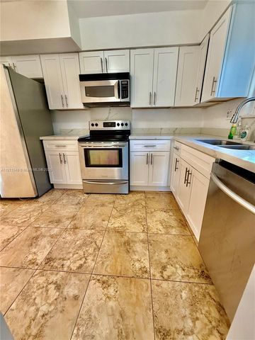 4449 SW 35th Ave, Dania Beach, FL 33312