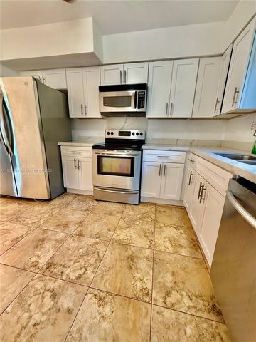 4449 SW 35th Ave, Dania Beach, FL 33312