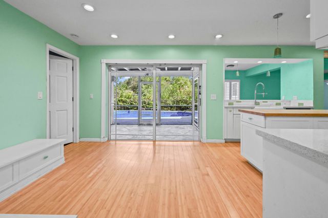 2009 SW 36th Avenue, Delray Beach, FL 33445