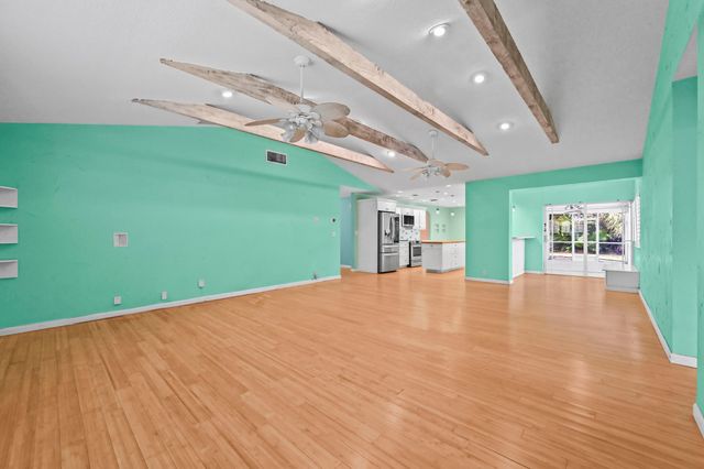 2009 SW 36th Avenue, Delray Beach, FL 33445