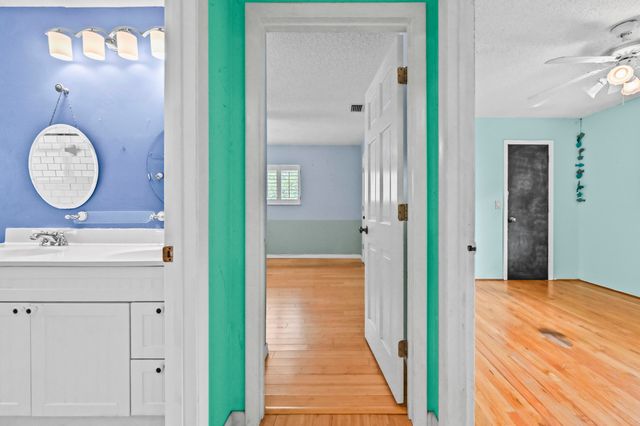 2009 SW 36th Avenue, Delray Beach, FL 33445