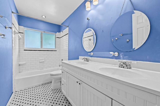 2009 SW 36th Avenue, Delray Beach, FL 33445